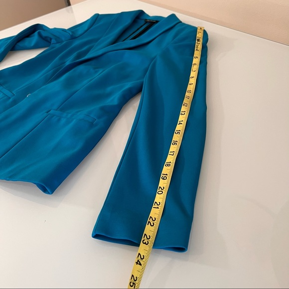 BEBE | Blue tuxedo style shoulder pad vintage spring summer designer blazer - Picture 10 of 16